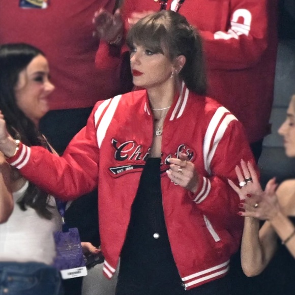 WEAR by Erin Andrews KC Chiefs Taylor Swift Super Bowl LVIII Jacket Size Medium - Picture 3 of 10